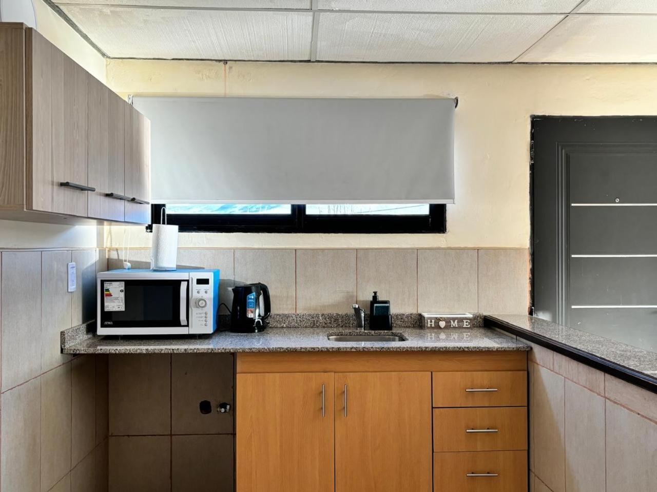 Terminal Suites Ελ Καλαφάτε Εξωτερικό φωτογραφία